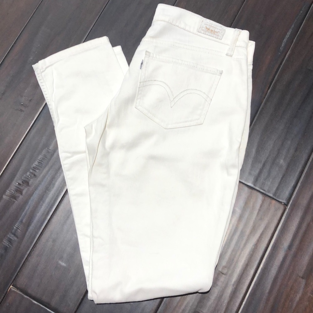EUC Levi’s 524 Too Superlow jeans. Size 7.